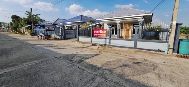 ขายบ้านเดี่ยวหมู่บ้านนวลผ่องอยุธยา รีโนเวทใหม่ทั้งหลังพร้อมเข้าอยู่