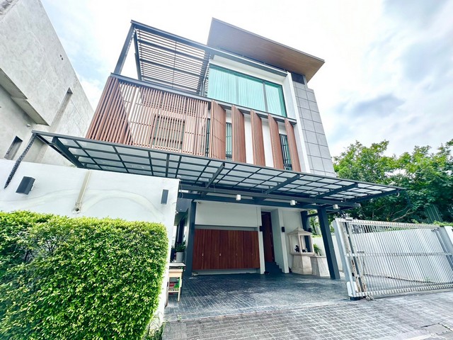 ขาย/เช่า บ้านหรู 3 ชั้น 450 ตร.ม. The Ava Residence Sukhumvit 77   ZT515