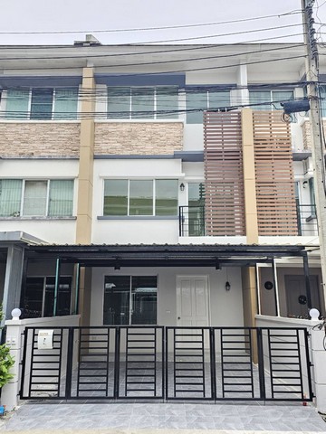 Townhouse ทาวน์พลัส เกษตร-นวมินทร์ (คลองลำเจียก) พื้นที่เท่ากับ 0 Rai 0 NGAN 20 sq.wa 3 Bedroom 3 Bathroom 4990000 บาท.   สวยมาก